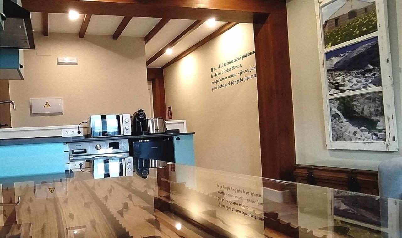 Apartamentos La Rosa Y El Pastor Guijo de Santa Barbara Ngoại thất bức ảnh