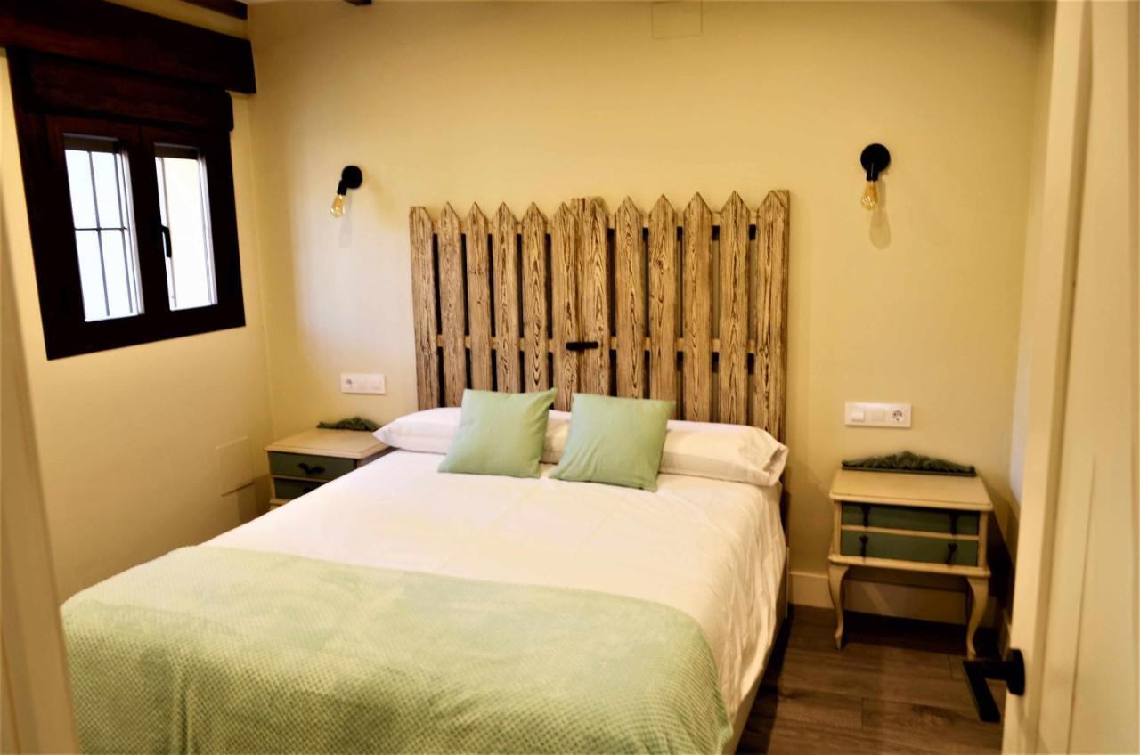 Apartamentos La Rosa Y El Pastor Guijo de Santa Barbara Phòng bức ảnh