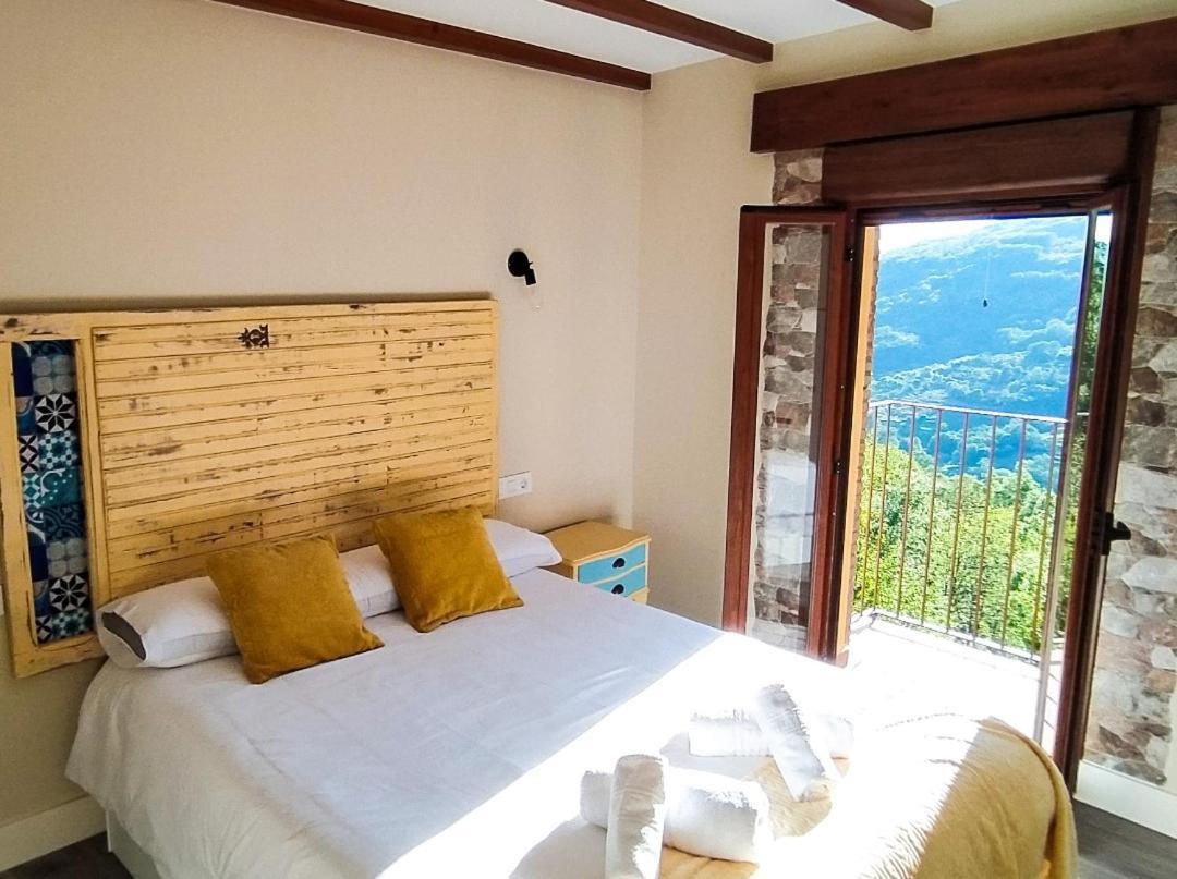 Apartamentos La Rosa Y El Pastor Guijo de Santa Barbara Ngoại thất bức ảnh