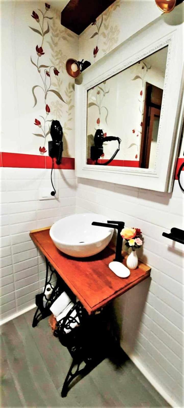 Apartamentos La Rosa Y El Pastor Guijo de Santa Barbara Phòng bức ảnh